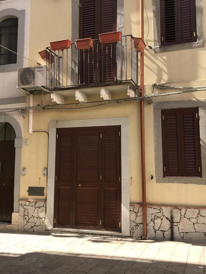 Largo Cannizzaro Apartments Mazzeo Exterior foto