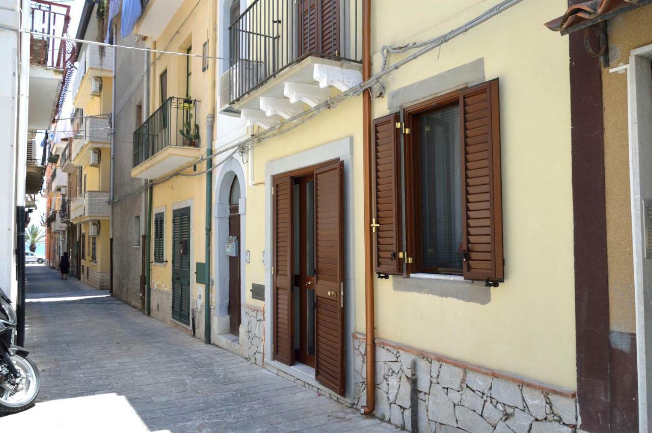 Largo Cannizzaro Apartments Mazzeo Exterior foto